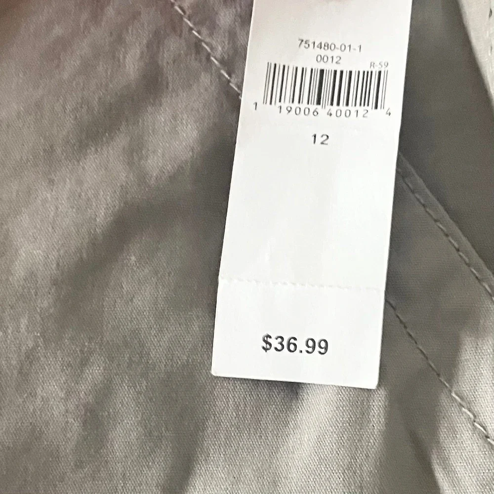 NWT Gap Womens Gray Utility Cropped Pants Cotton Cuffed Capri Size 12 - Picture 4 of 6
